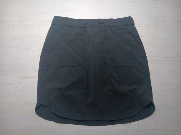 Lee Dresses & Skirts - Lee Active Performance Black Skirt Size Medium (4)